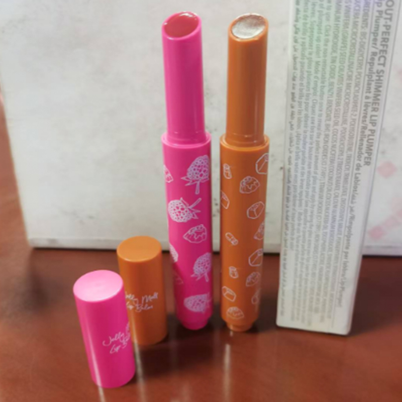 Moisture Kiss Pressed Lipstick for All-Day Wear