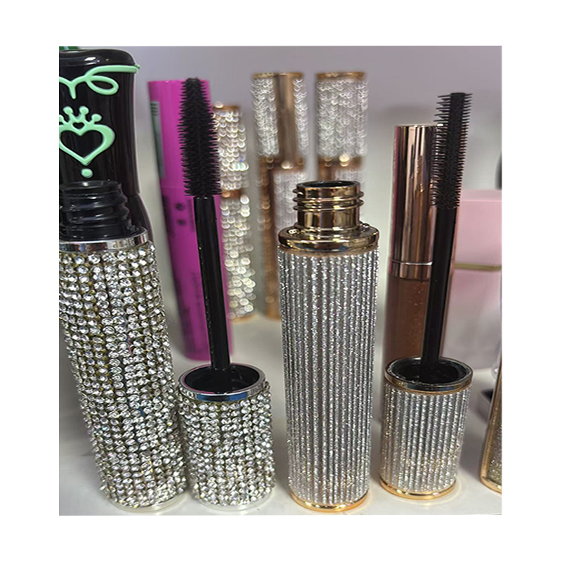 Starry Precision Eyeliner for Bold Eye Definition